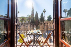 SF Apartamento con balcones con vistas al Hotel Alfonso XIII y a la Universidad Seville